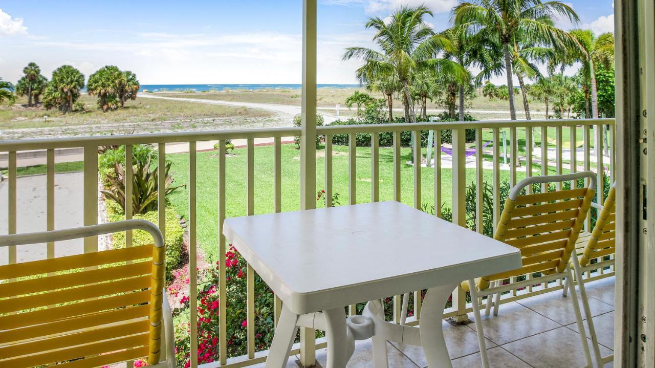 Two-Bedroom Apartment Private Balcony Ocean View