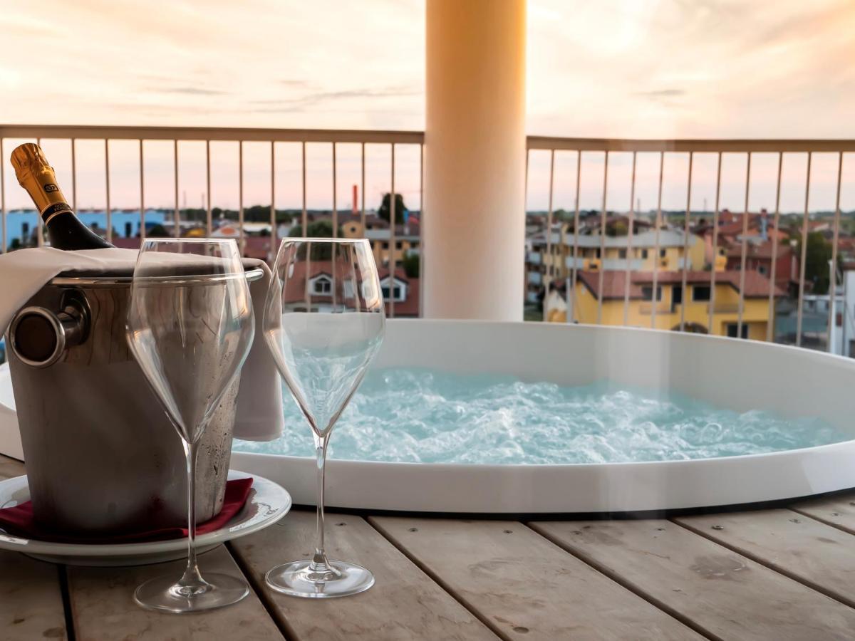 Junior Suite Canal View