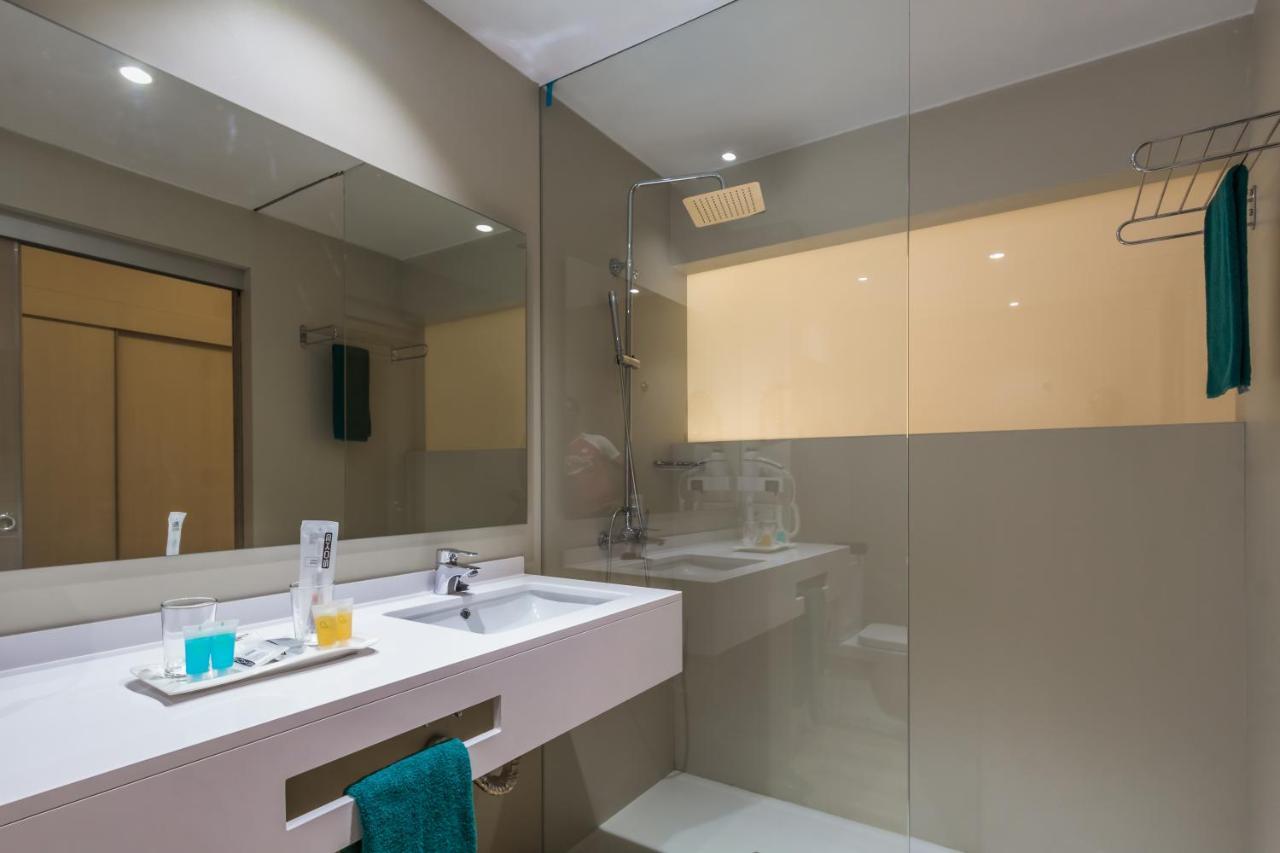 Superior Junior Suite (2 Adults + 1 Child),831397985:JPEG