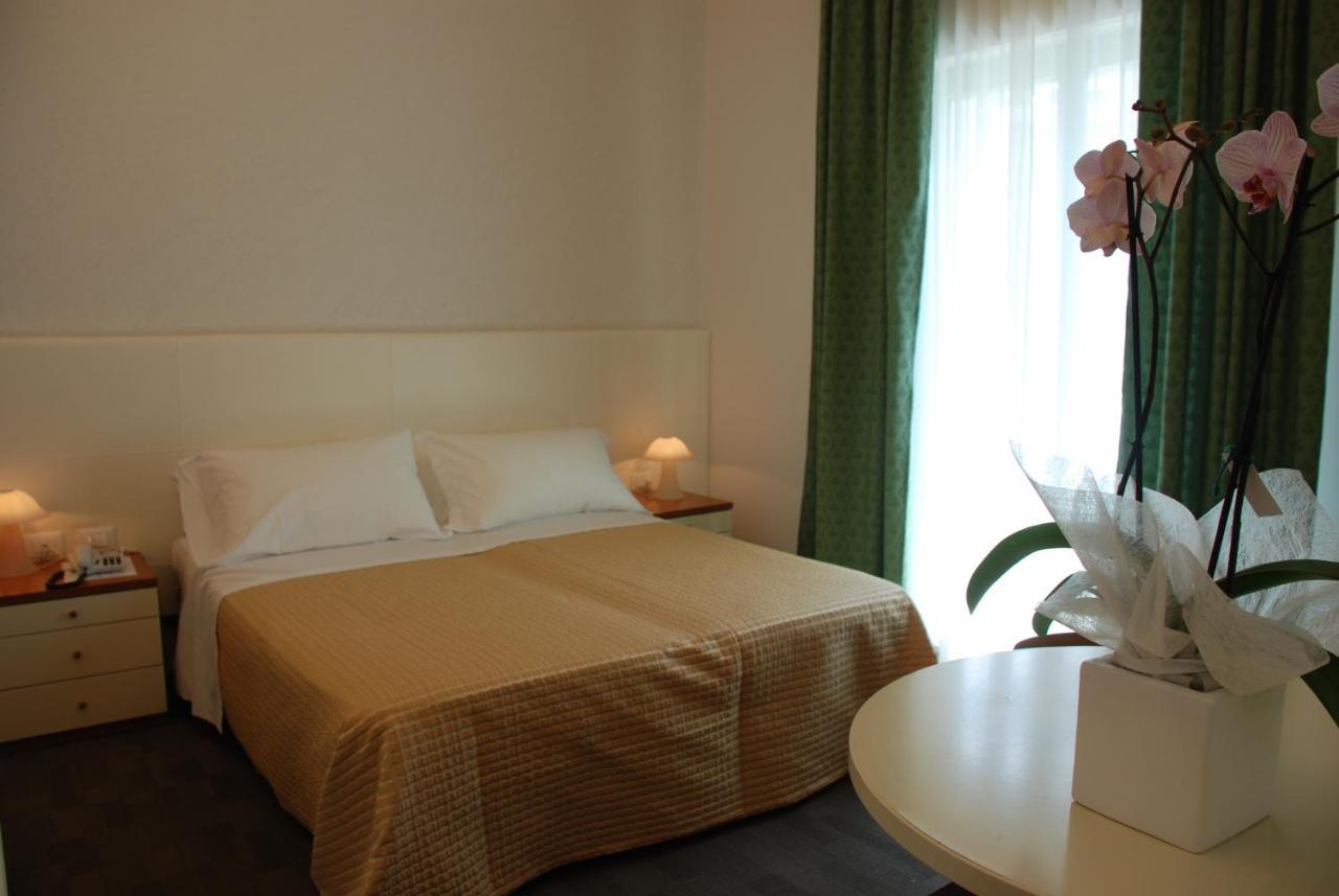 Superior Double or Twin Room,1195744264:JPEG