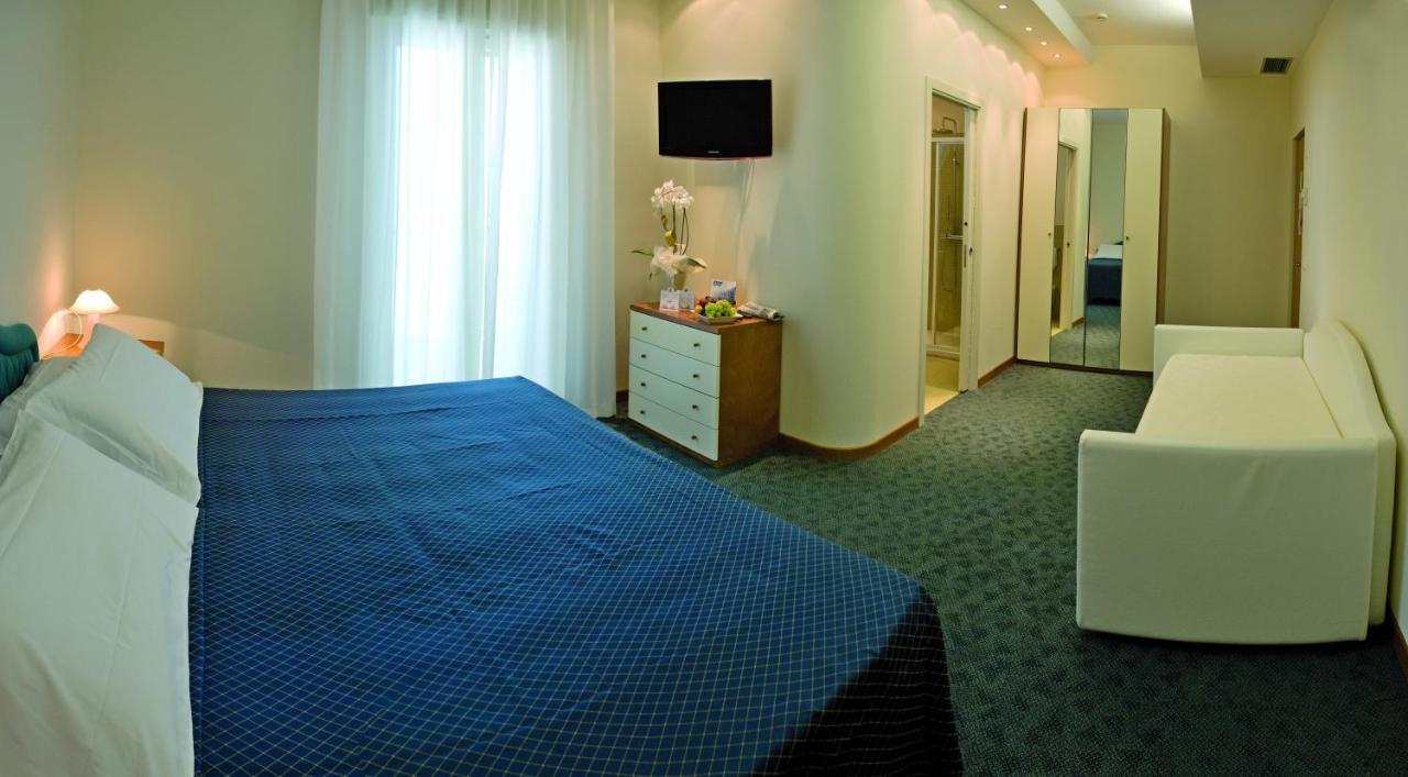 Classic Triple Room,1195745770:JPEG