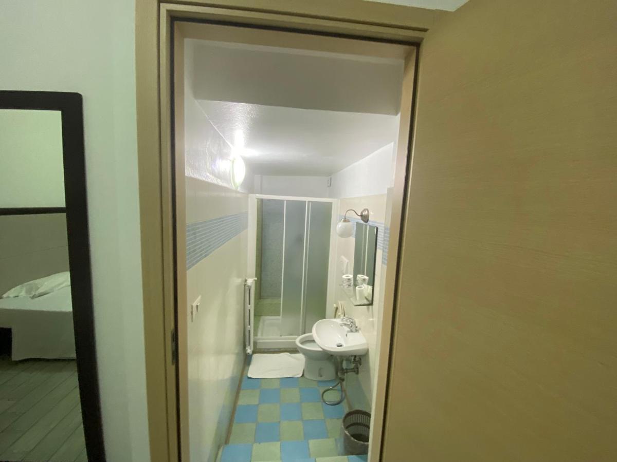 Quarto Triplo Económico