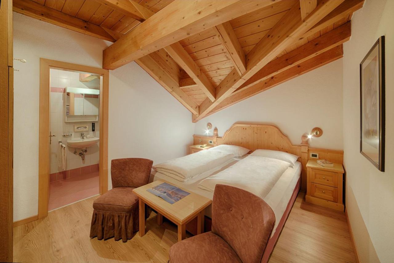 Double or Twin Room Attic,1196131081:JPEG