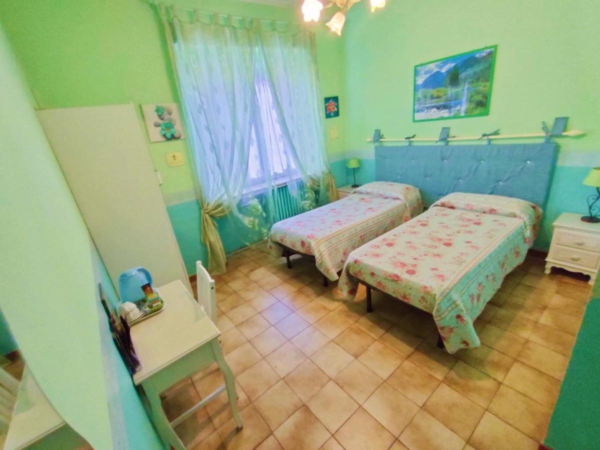 Double or Twin Room Private Bathroom