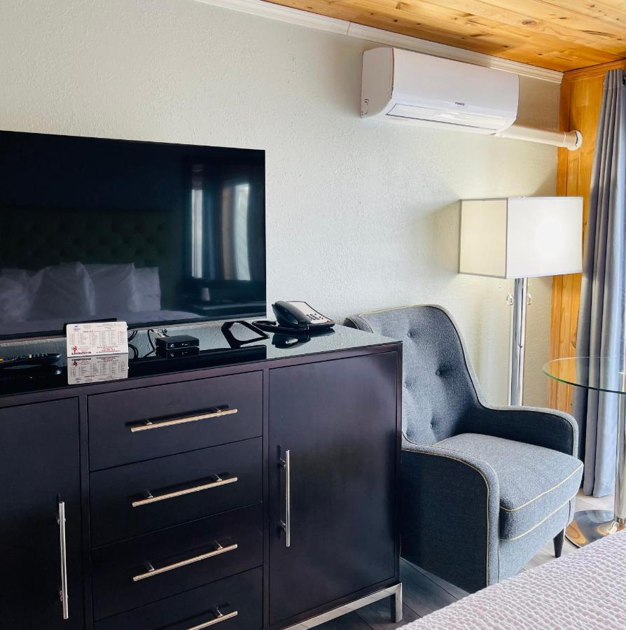 King Room with Balcony