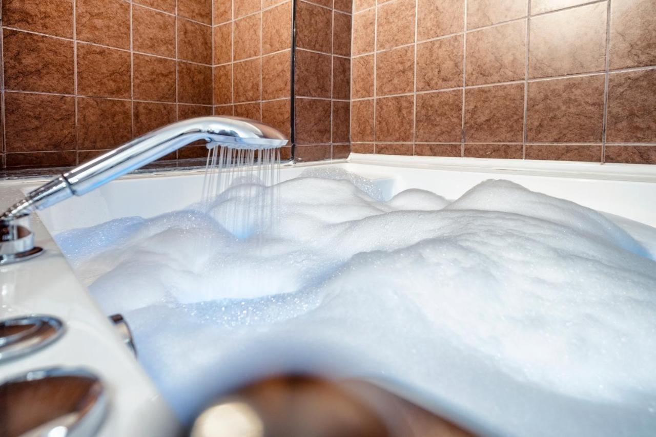 Double Room Spa Bath