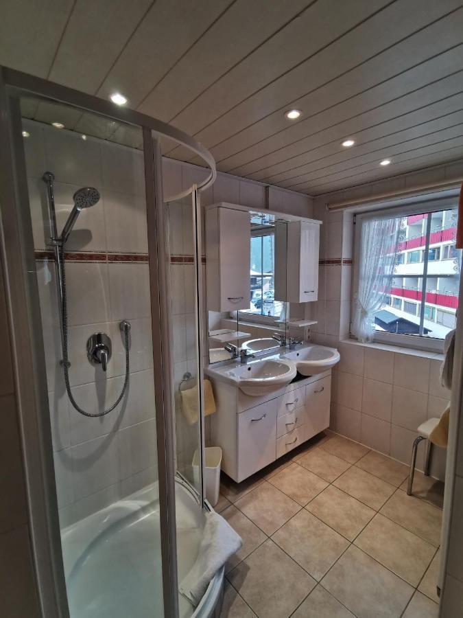 Two-Bedroom Apartment,952163890:JPEG