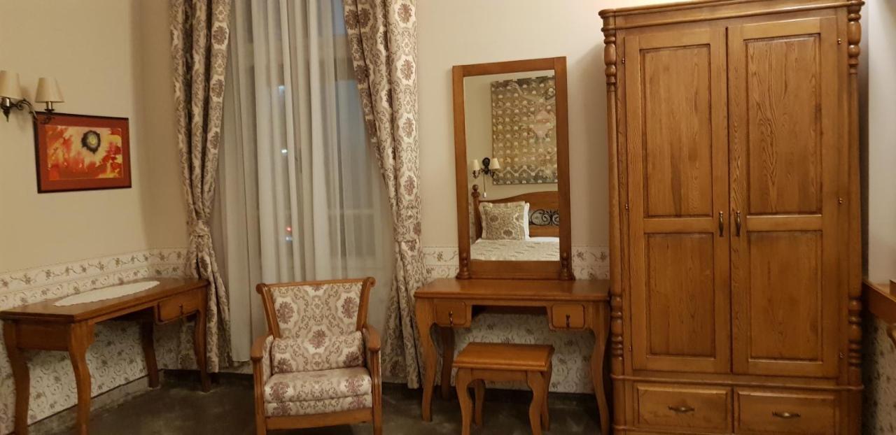Romantic Suite