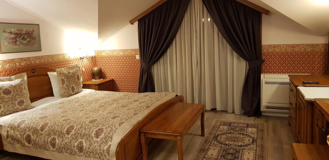 Standard King Room