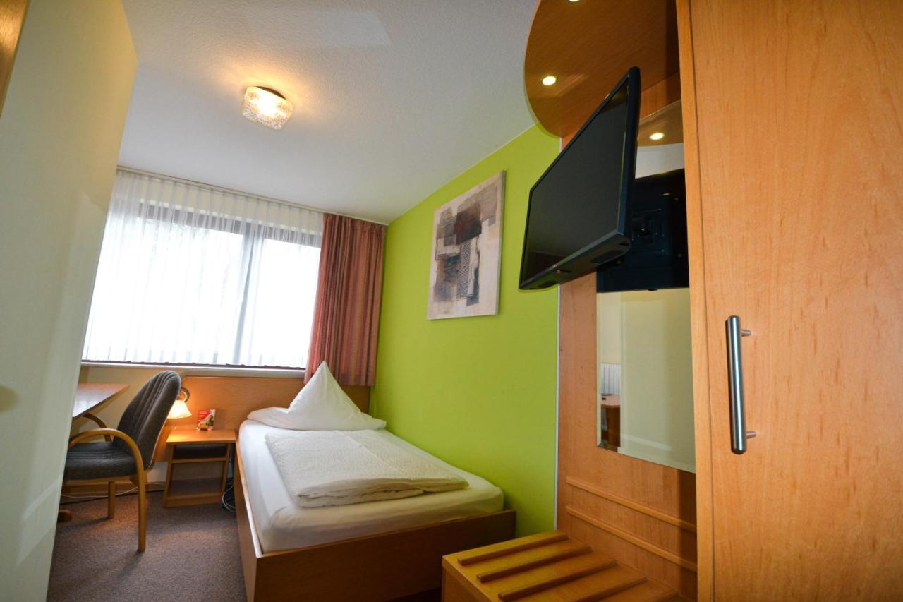 Small Single Room