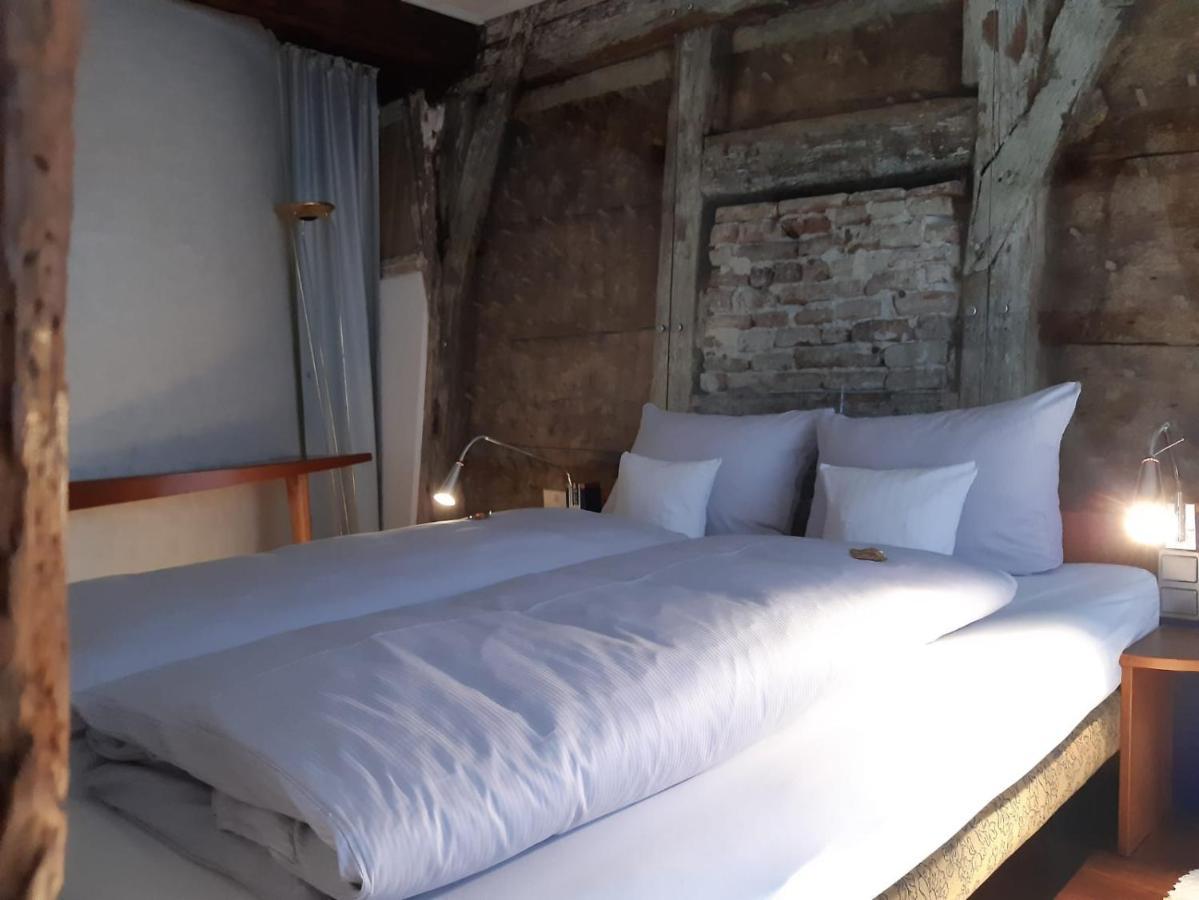 Superior King Room,1747216670:JPEG