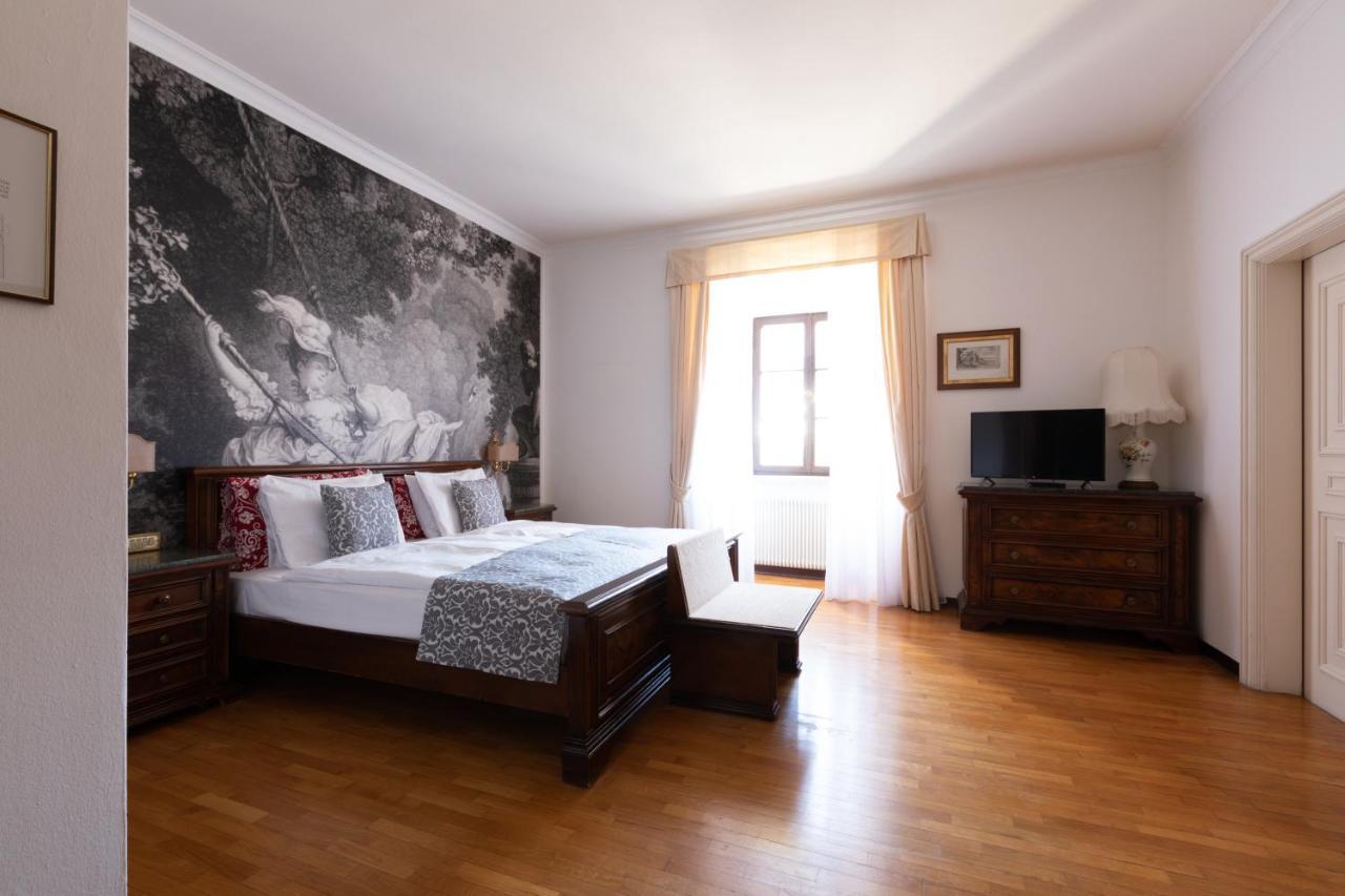 Elegance Double Room