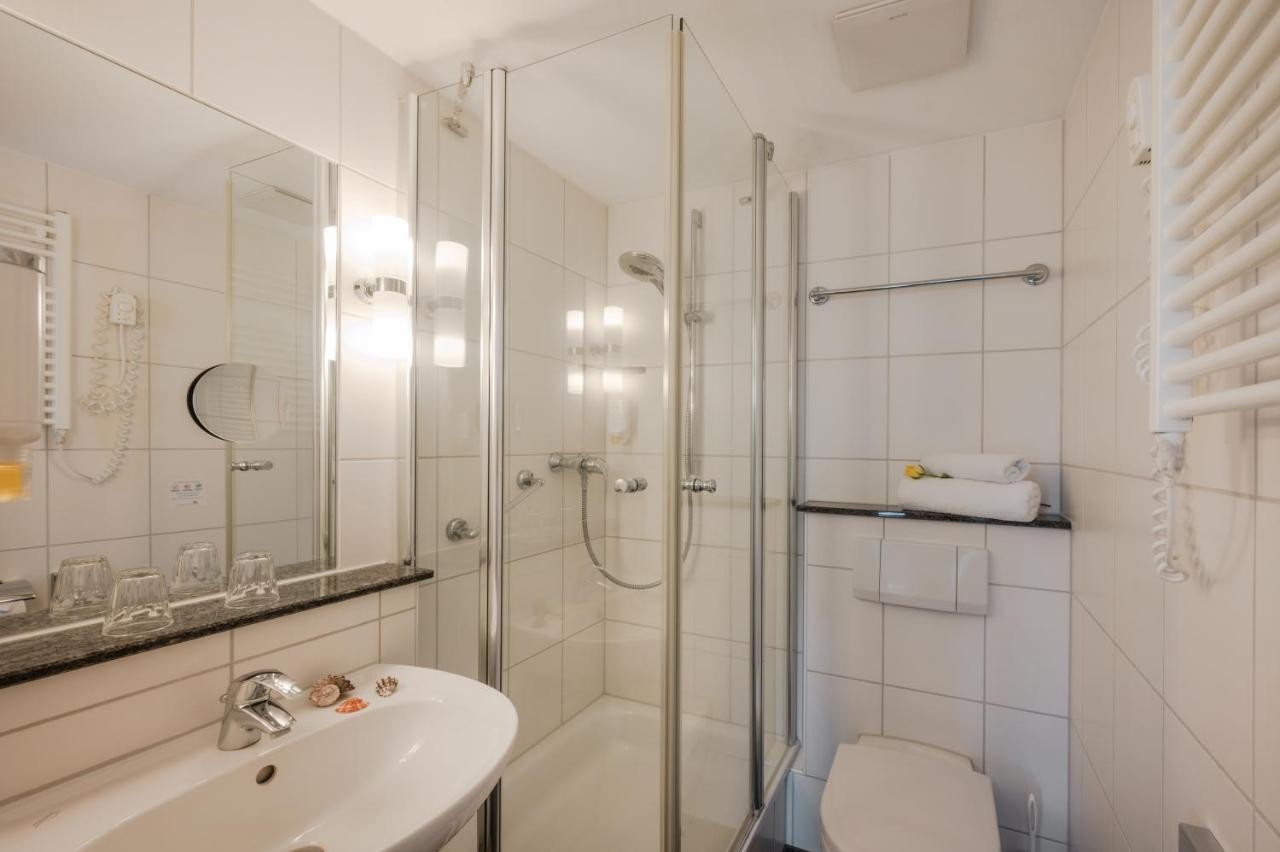 Double Room Land Side