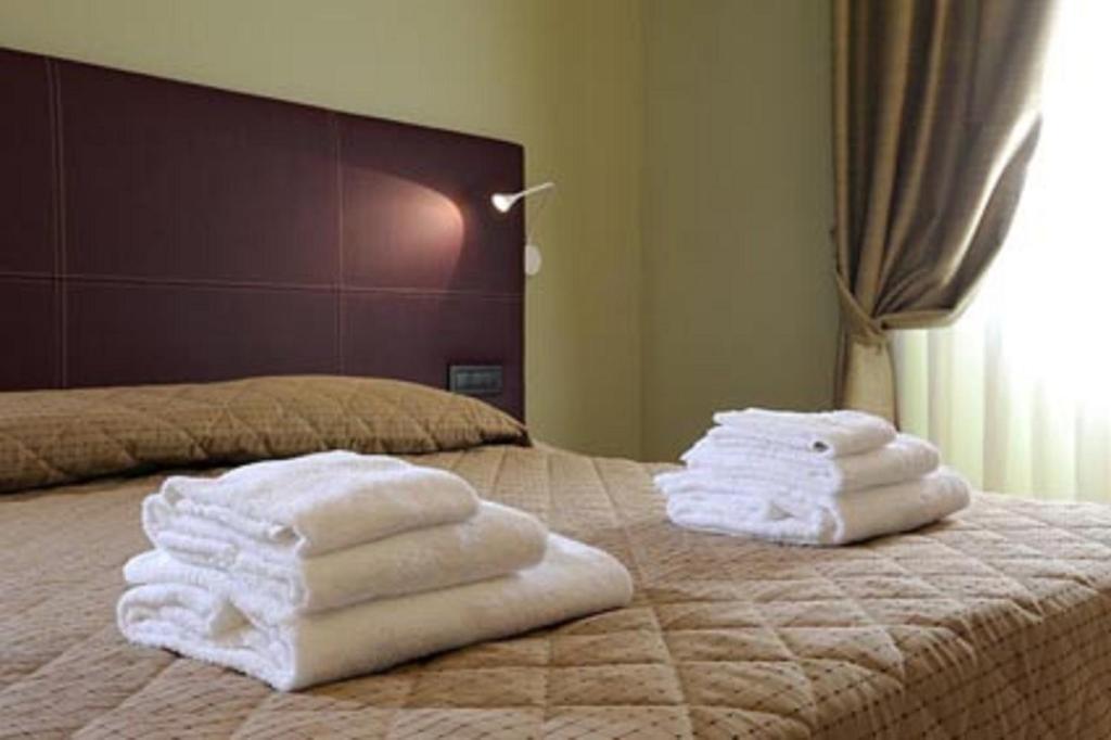 Basic Triple Room,1007803297:JPEG
