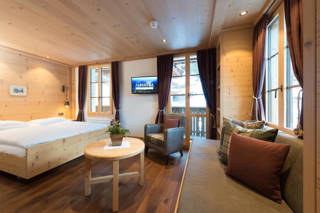 Double Room Balcony Mountain View