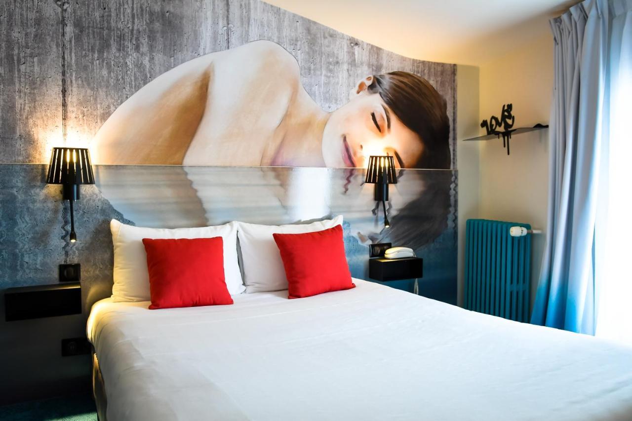 Standard Double Room,736088179:JPEG