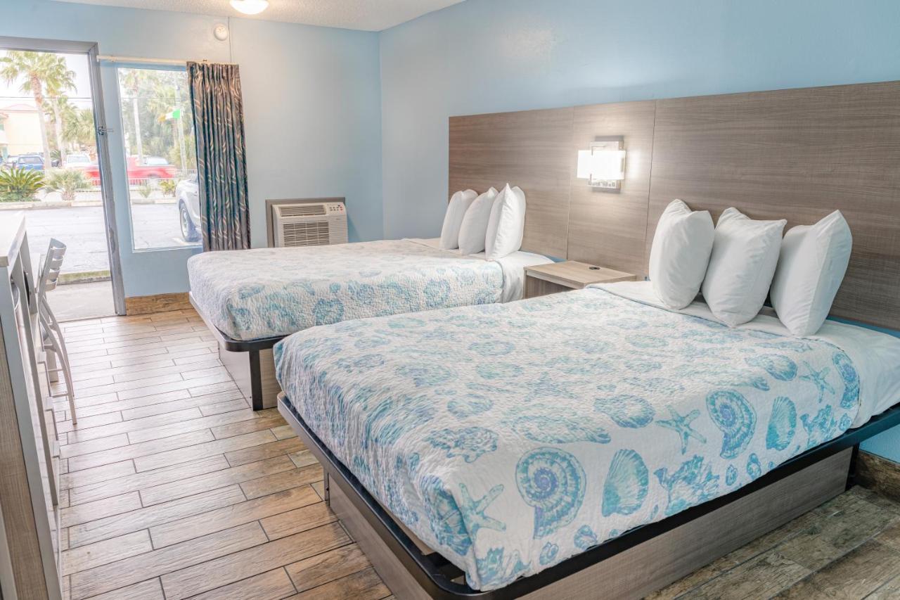 Double Room Two Double Beds Smoking