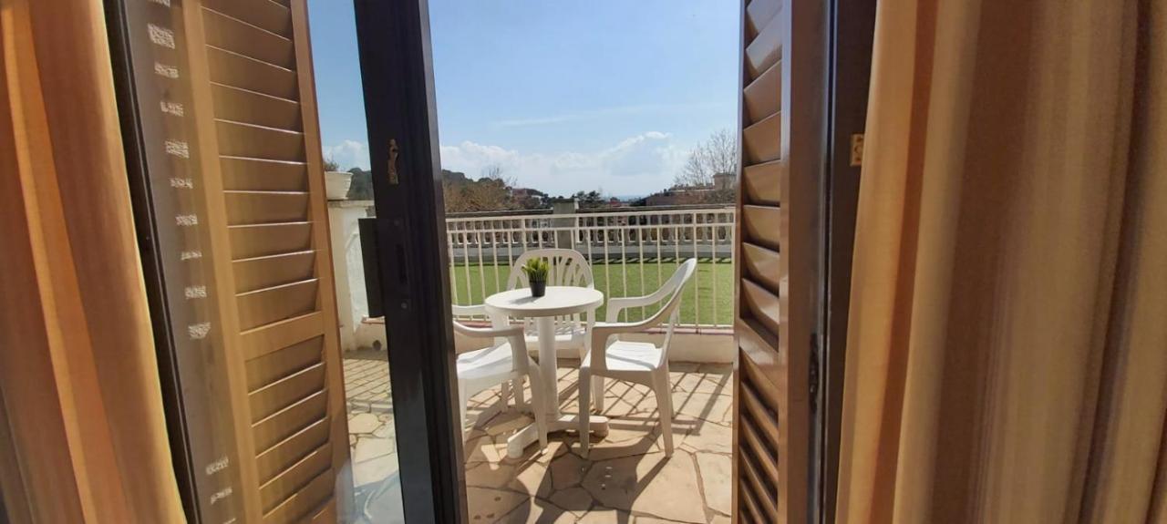 Triple Room Terrace