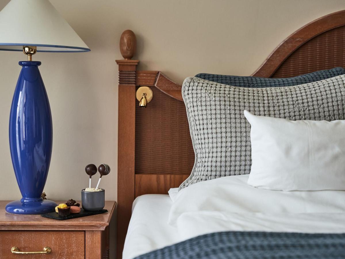 Deluxe Double Room Side Sea View