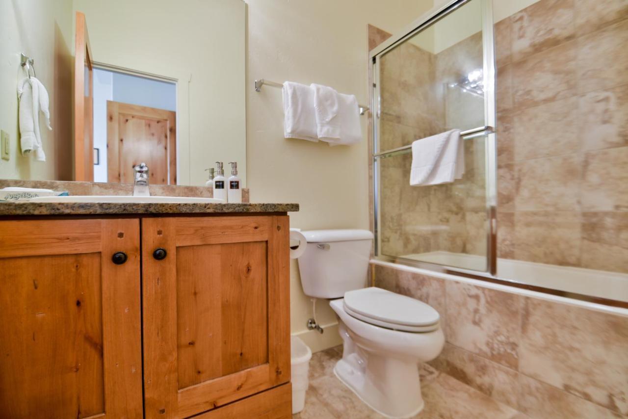 Two-Bedroom Townhouse,1227768167:JPEG