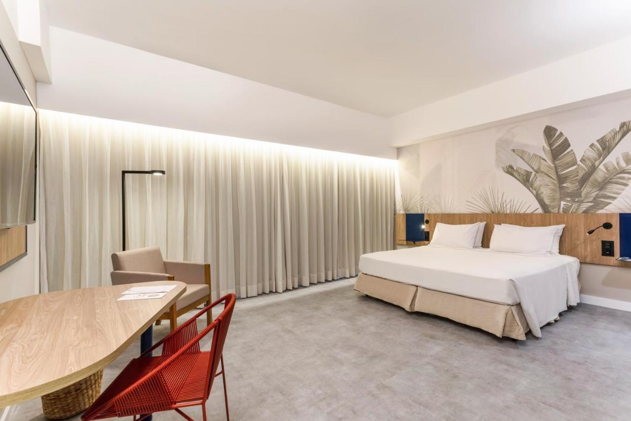 Luxury King Room