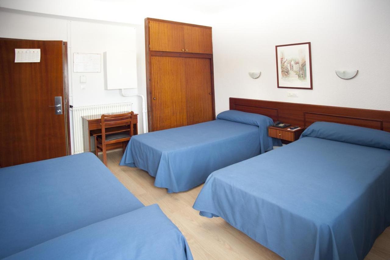 Triple Room,1198374199:JPEG