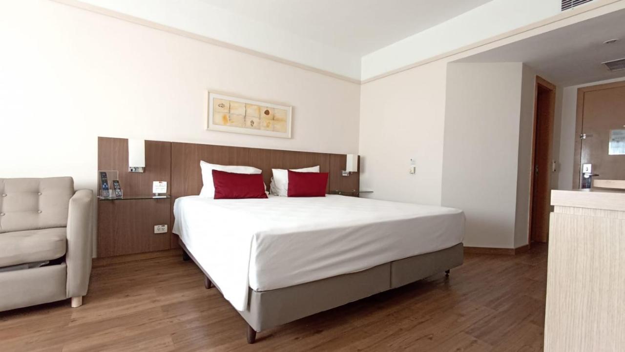 Deluxe King Room,1204615669:JPEG