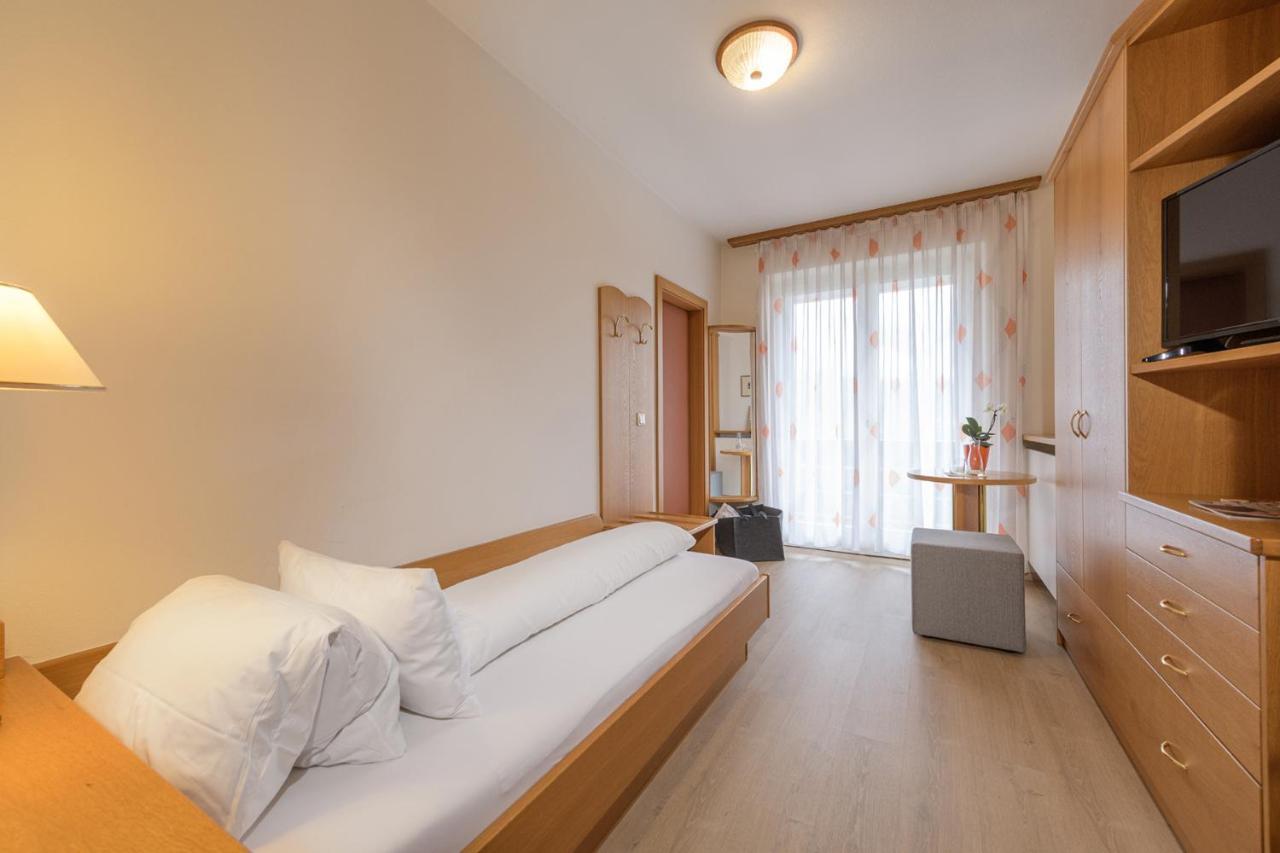Single Room Mountain View