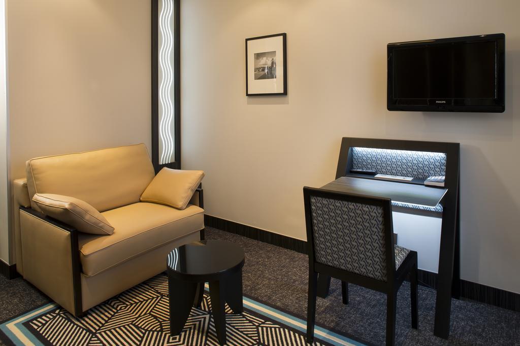 Junior Suite mit Doppelbett, Schlafsofa und Balneo