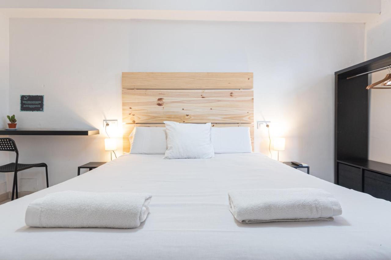 Large Double Room,1746980252:JPEG