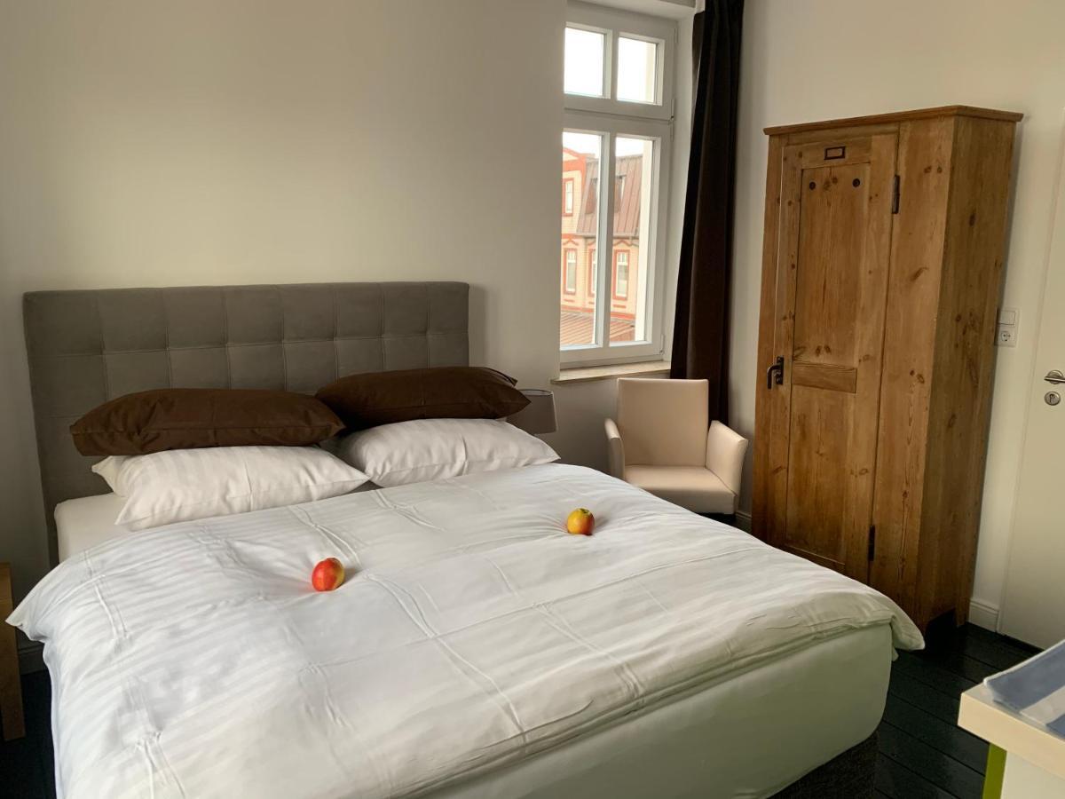 Double Room,1361287829:JPEG