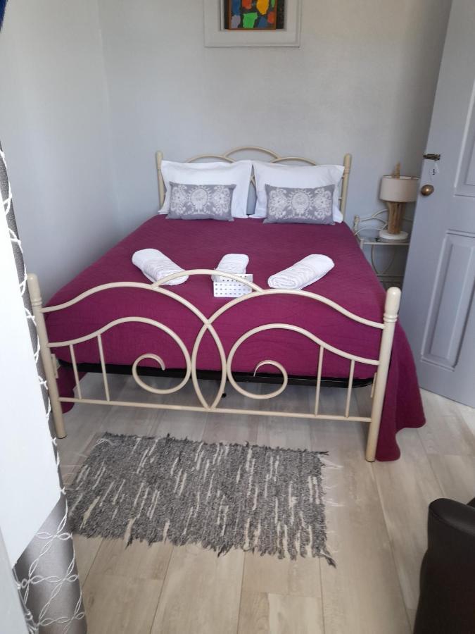Double Room,1202525446:JPEG