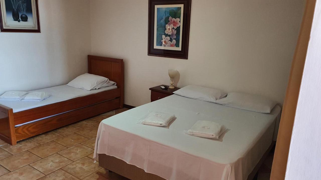 Family Room,1589680813:JPEG