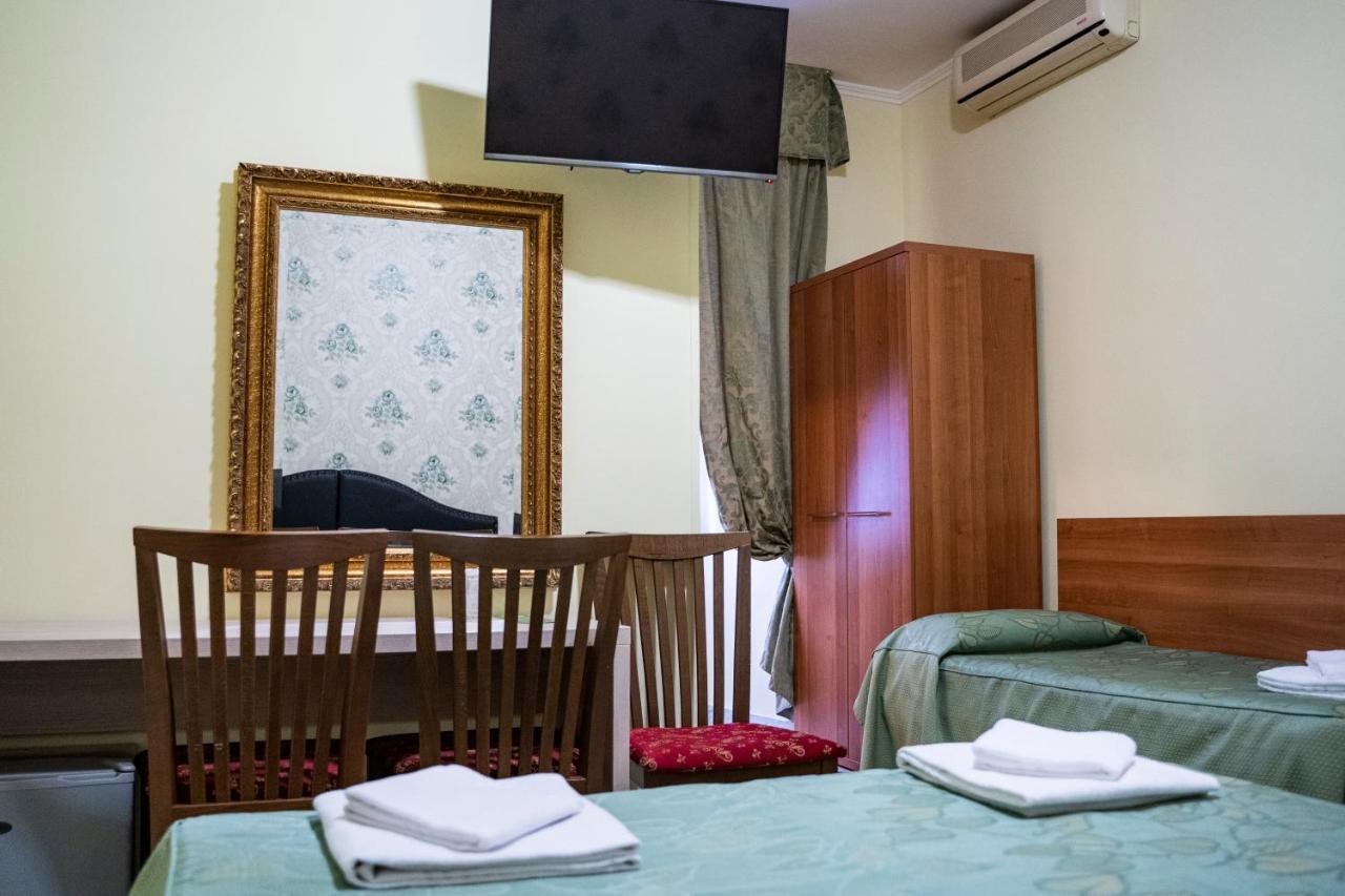 Classic Triple Room