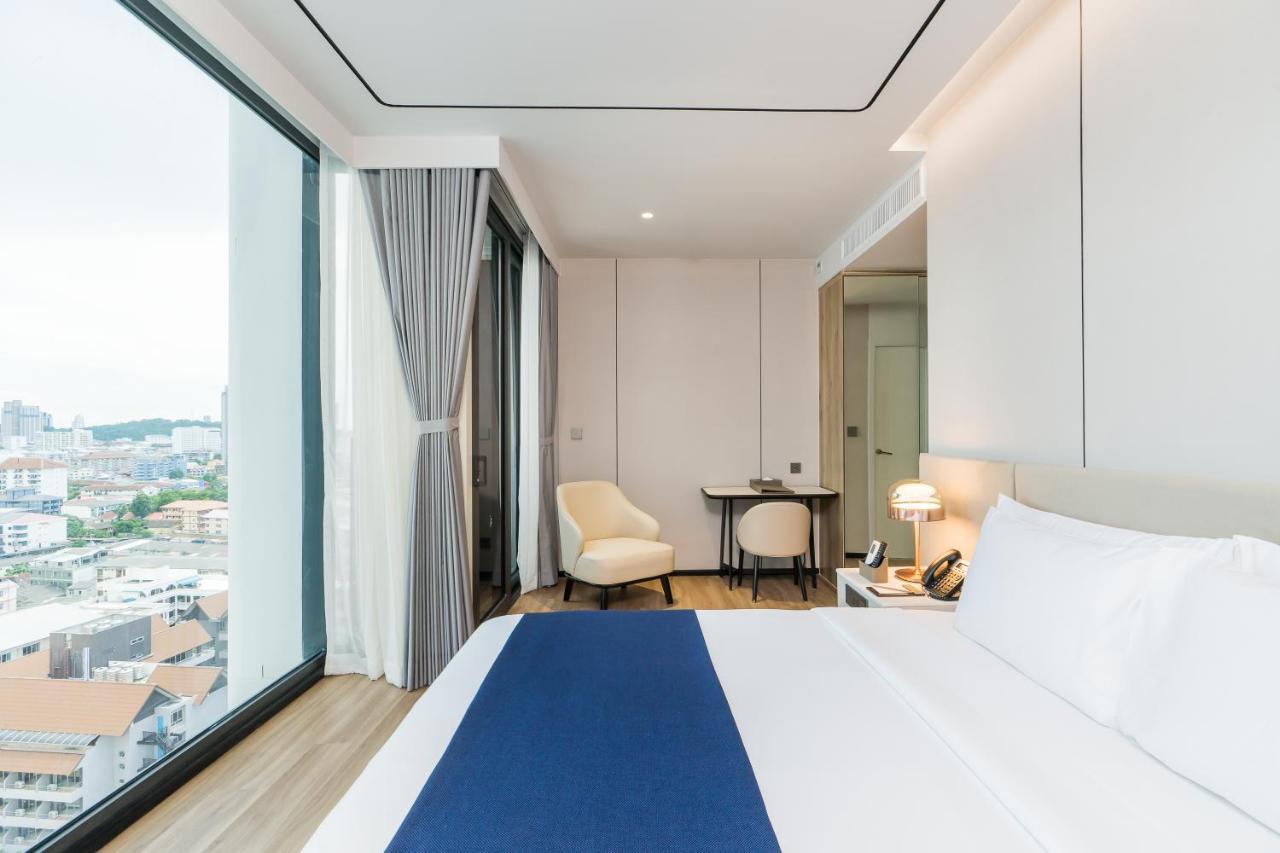 Premier Double Room City View