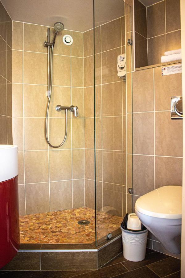 Double Room,1545028843:JPEG