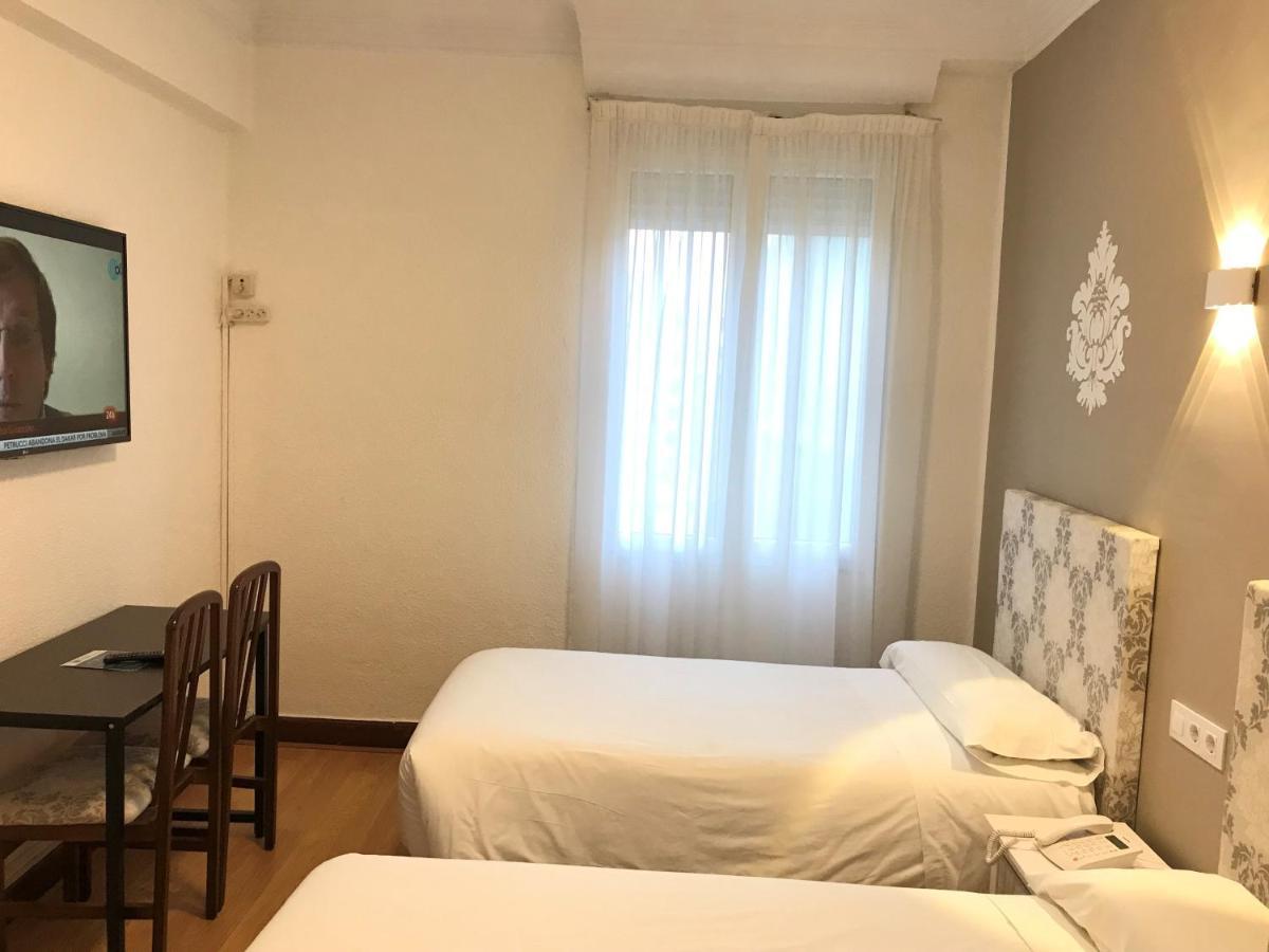 Budget Double or Twin Room,1204518763:JPEG