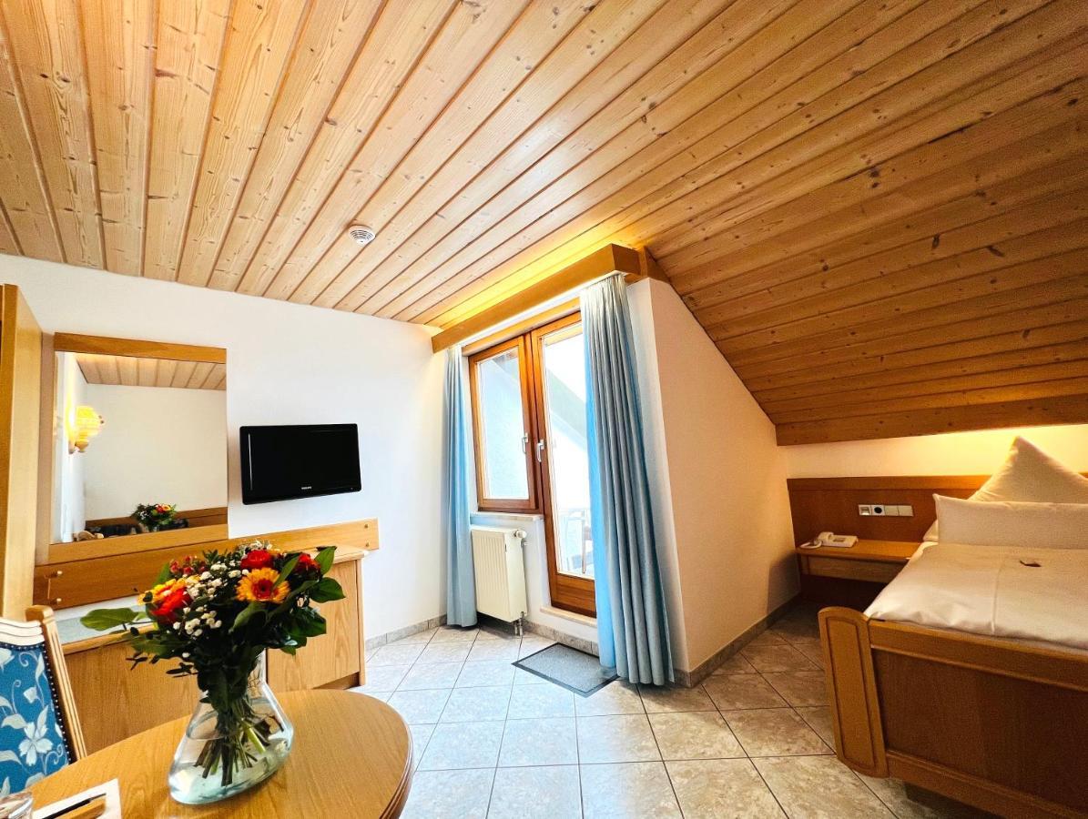 Single Room Lake View