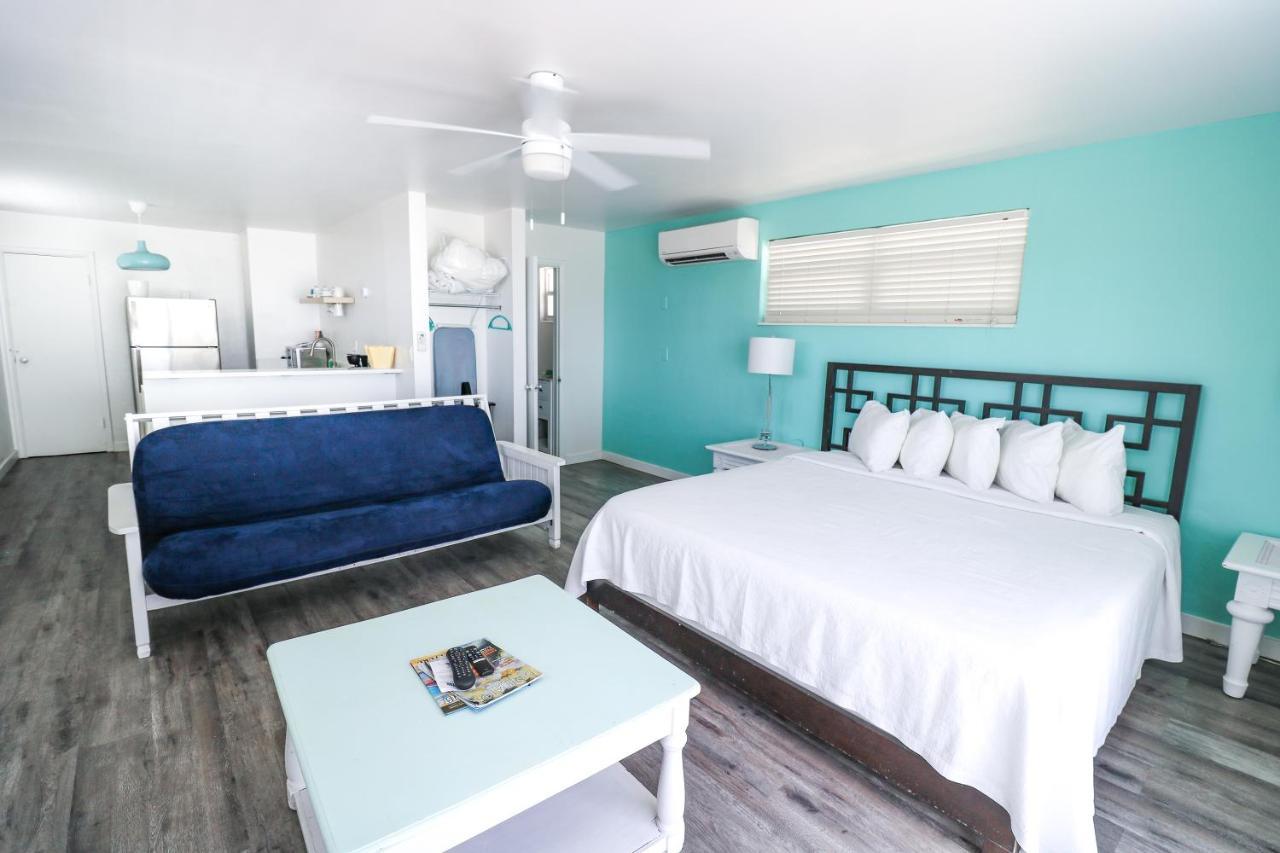 Ocean Front King Suite Full Kitchenette,1204739992:JPEG