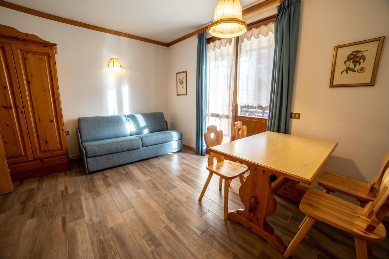 Two-Bedroom Apartment,1204829068:JPEG