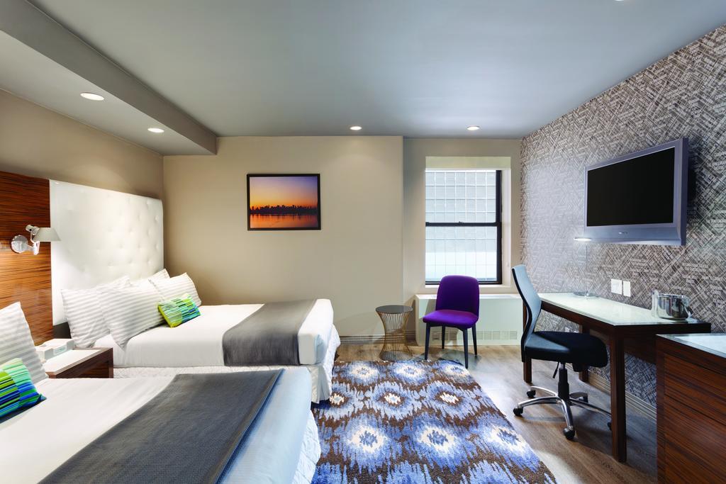 Deluxe Double Double Room