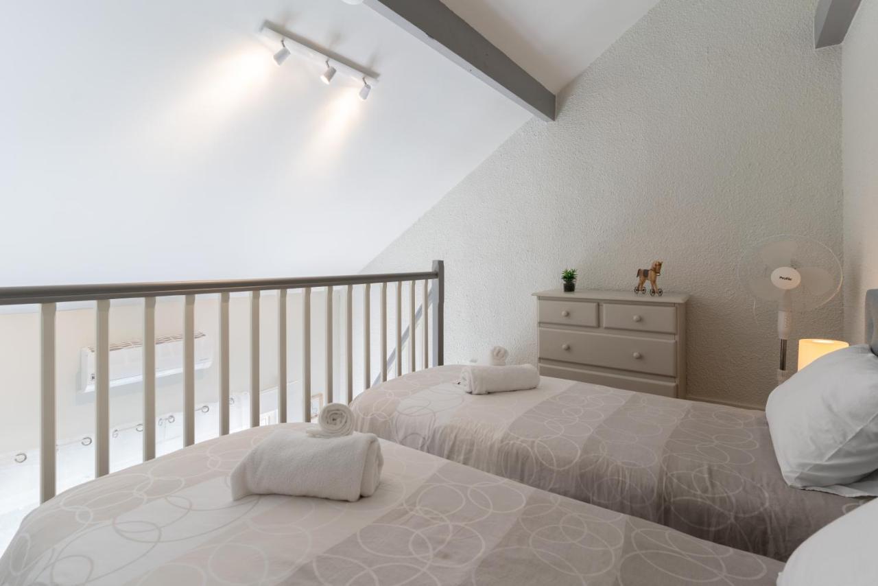 Duplex Apartment,1205758861:JPEG