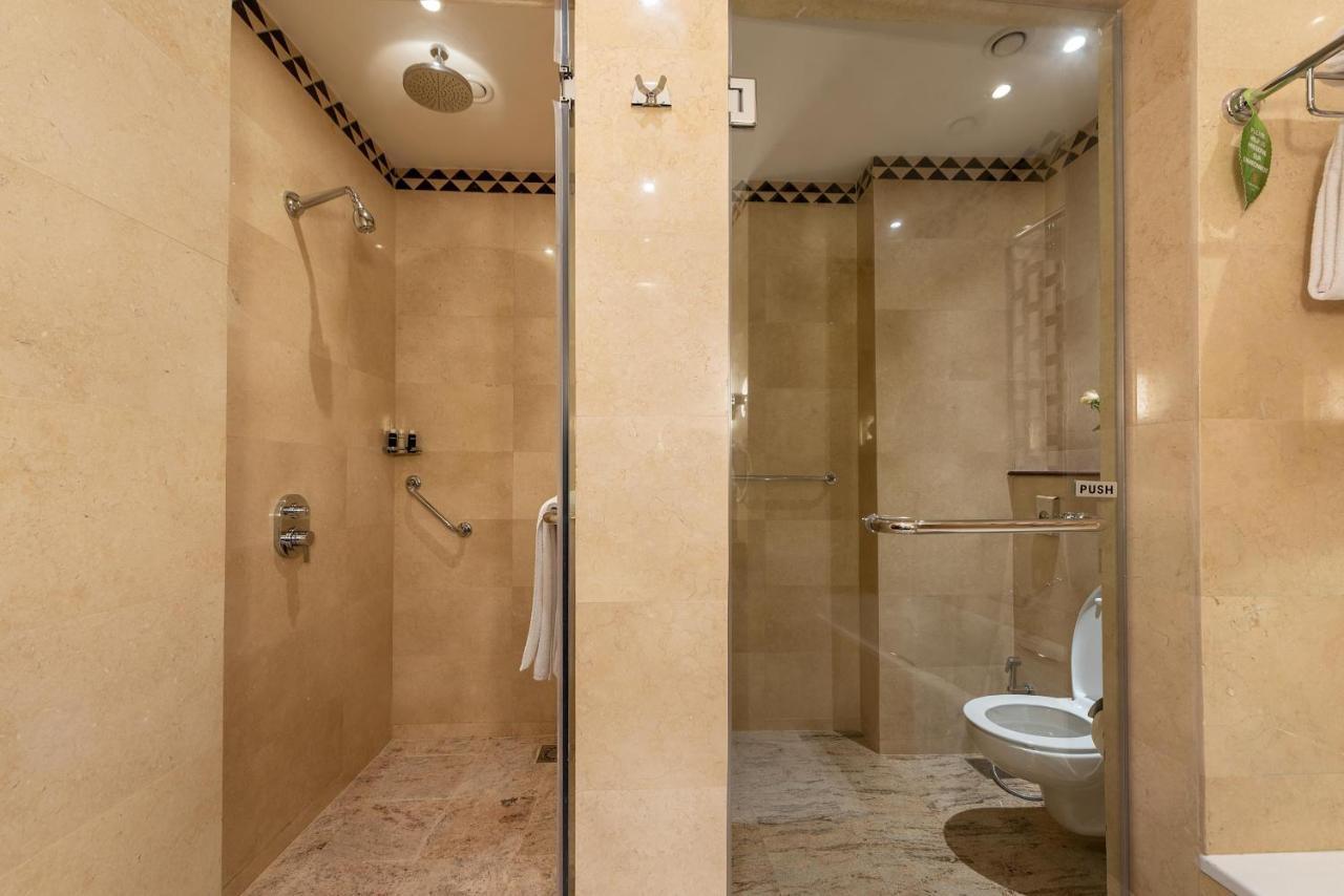 Superior Room,1563317404:JPEG