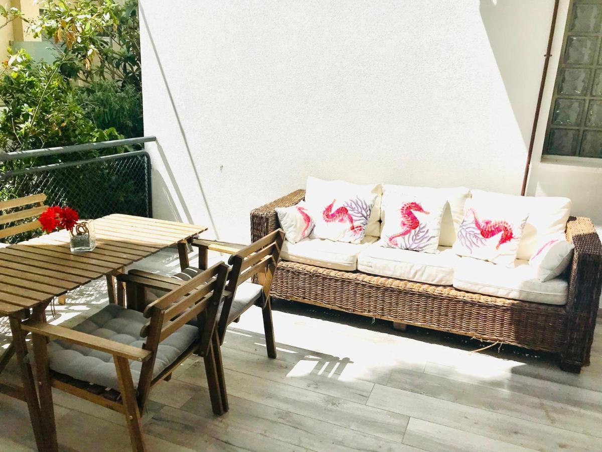One-Bedroom Apartment Terrace
