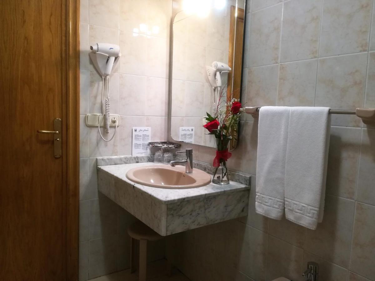 Triple Room,1655268243:JPEG