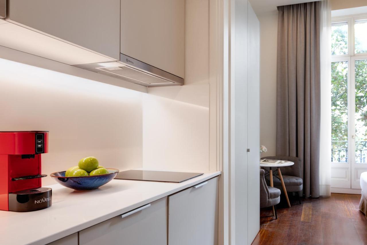 Standard Exterior Room