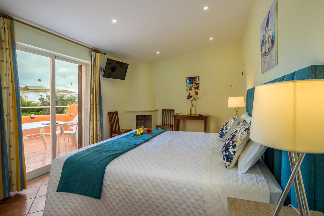 Studio with Balcony and Sea View (2 Adults),1207221709:JPEG