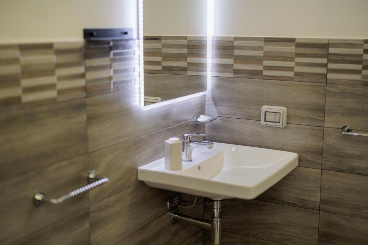 Triple Room Private Bathroom