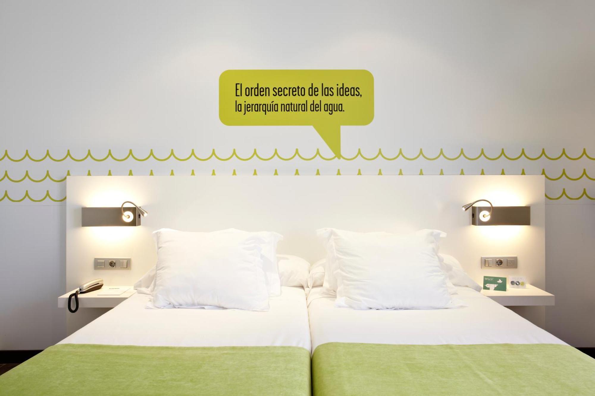 Double or Twin Room,1207490401:JPEG