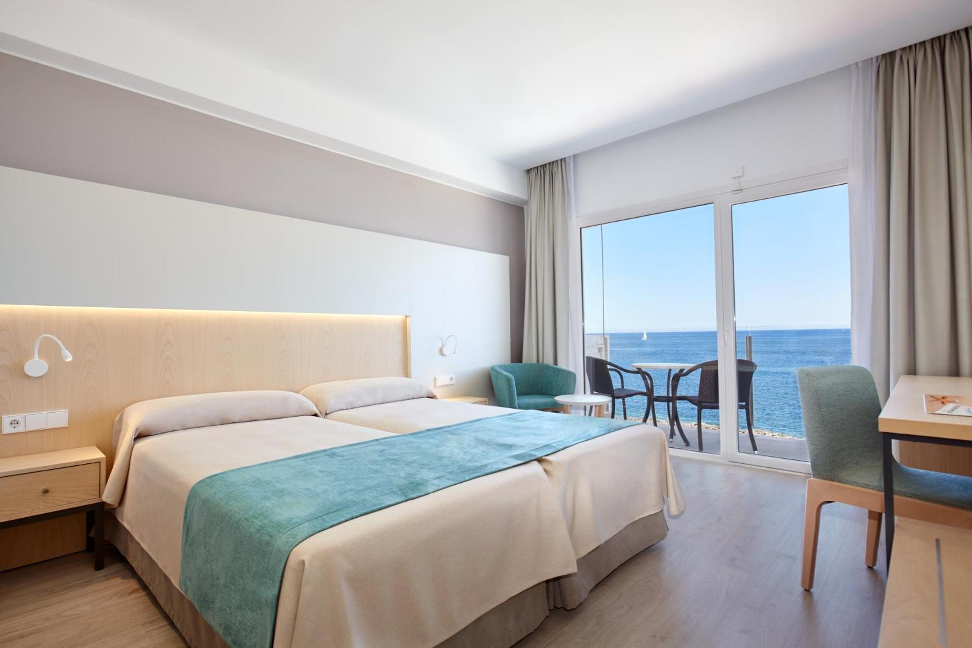 Twin Room Sea View